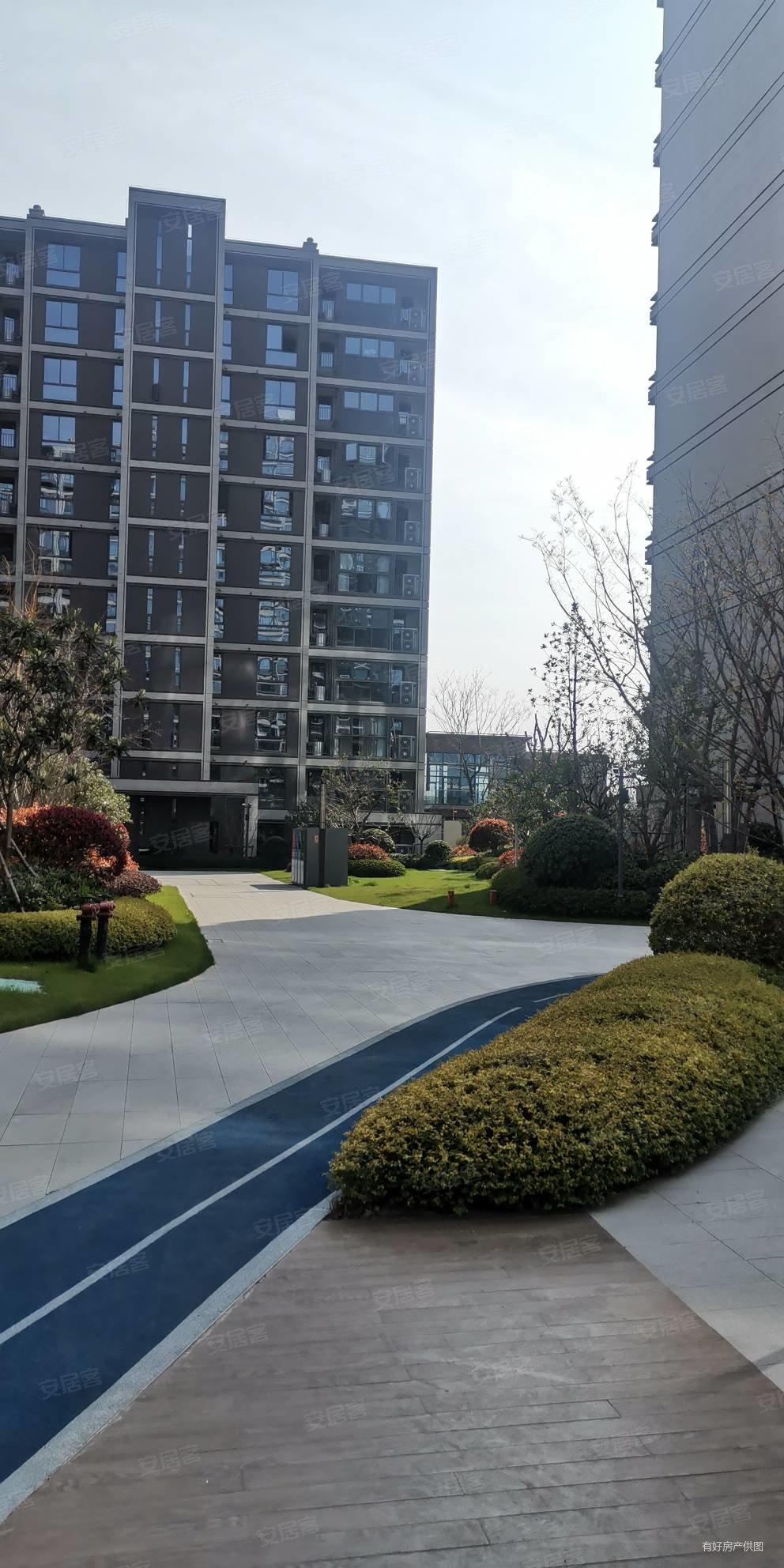 姚江晴雨边套 全新精装3室2厅2卫 双阳台 加包装