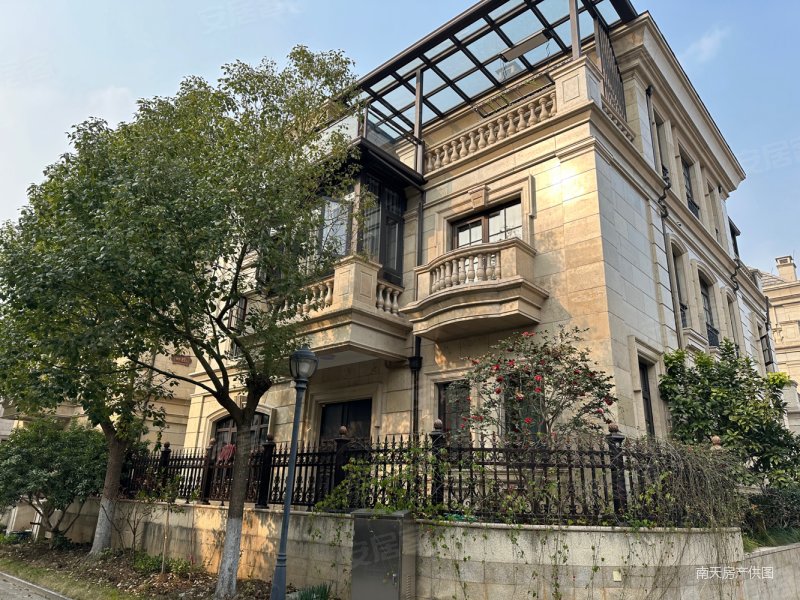 檀宫独栋别墅豪装500万999成新业主急出