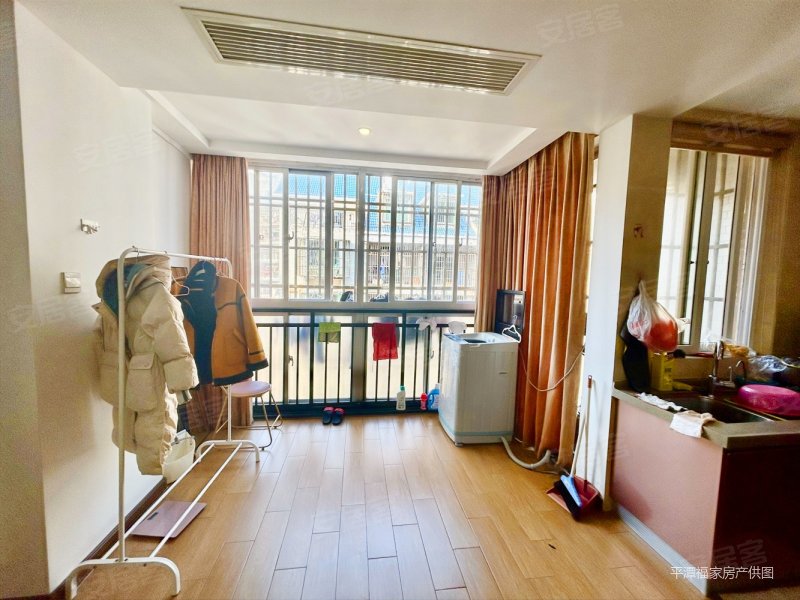 冠城丽都单身公寓1室1厅中央空调可拎包入住