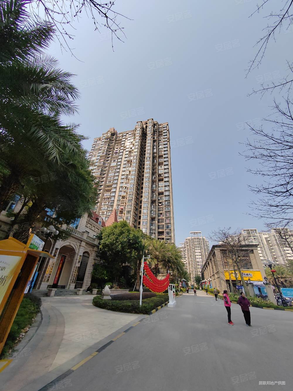 房东亏本急卖恒大翡翠龙庭拎包入住德润东小看房方便