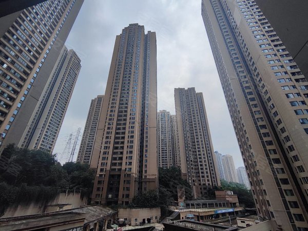 重庆江北江北嘴紫御江山熙岸重庆租房 江北嘴新上轻奢风两房 随时看房