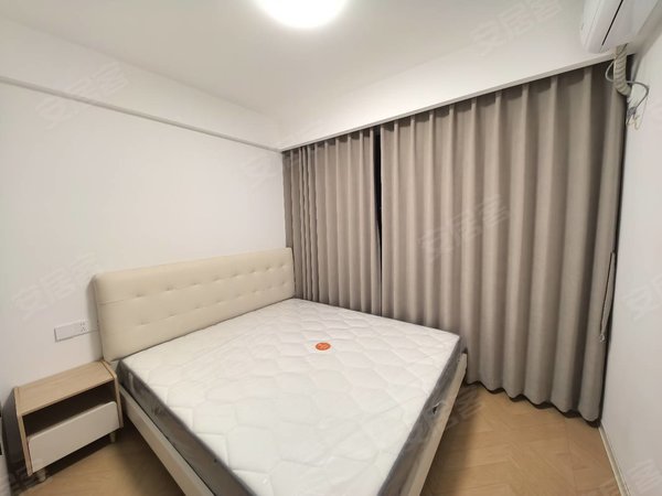 金华婺城湖海塘智合院北区奶油风 三房两卫 品牌家具 停车免费 高层采光好 湖海塘商圈出租房源真实图片