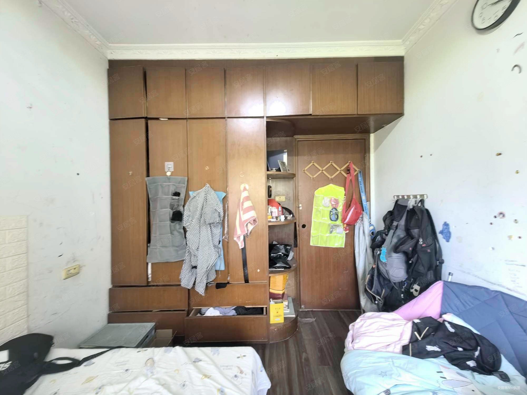 青山区29街坊2室2厅1卫72㎡南北58万