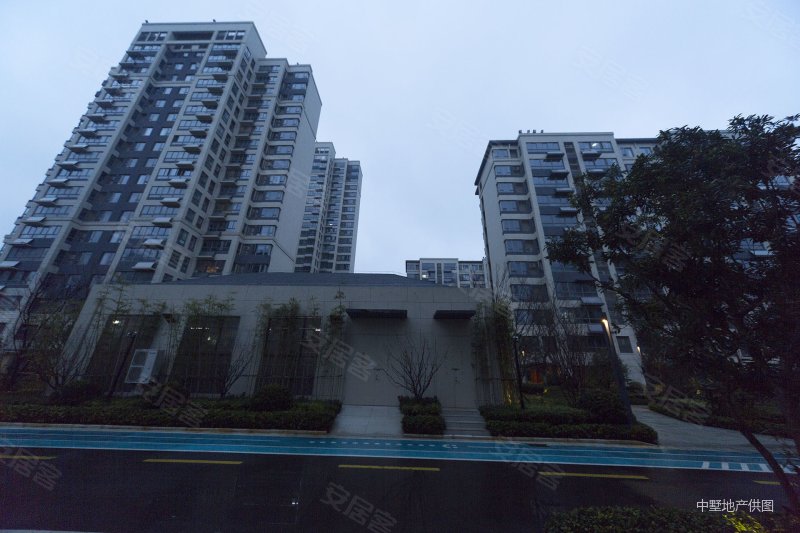 葛大店出行方便次新小区高楼层视野无遮挡近地铁