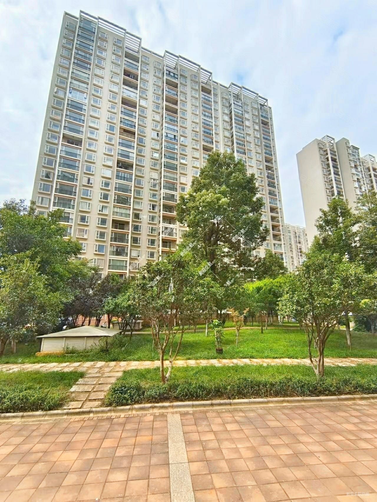 医药大学旁天润康园小区180平105万诚心出售随时看房