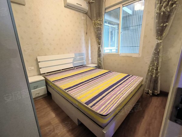 重庆南川南川城区香格里拉西苑体育馆旁西苑精装两室出租  领包入住