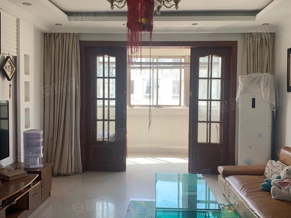 苏州太仓娄东景湖花苑出租景湖花苑3室2厅2卫精装全配2500出租房源