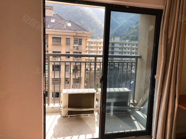 杭州余杭闲林源峰嘉苑无中介,闲林天目山西路,闲湖城,雅居乐,民用水电