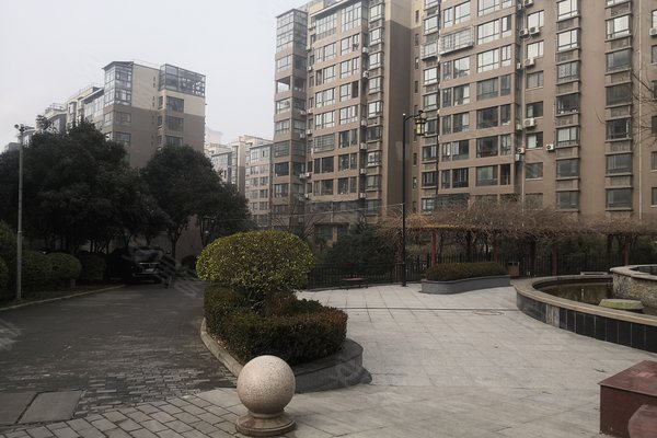 瑞麟君府老总_临潼瑞麟君府实景
