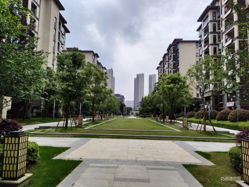 正荣华润玲珑府满二刚需小三居朝南带电梯出行方便