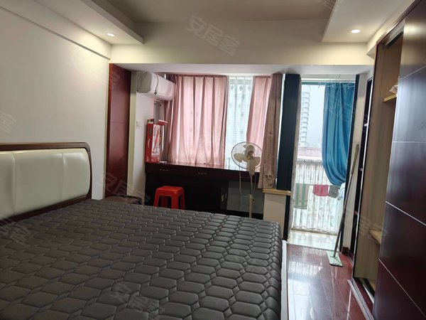 苏州太仓娄东皇家丽晶好房出租,居住舒适,皇家丽晶 1400元月 1室1厅1