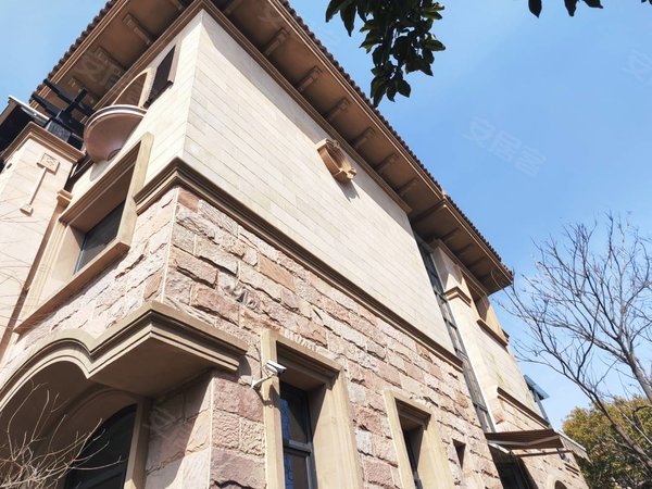 上海崇明陈家保亿风景水岸陈家镇东滩保亿别墅新出房源,联排边套出租