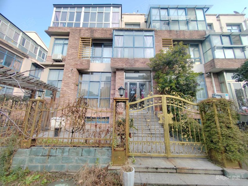 新上别墅万达商圈五房三厅五卫南花园可停三部车,地下室,铭流府邸二手