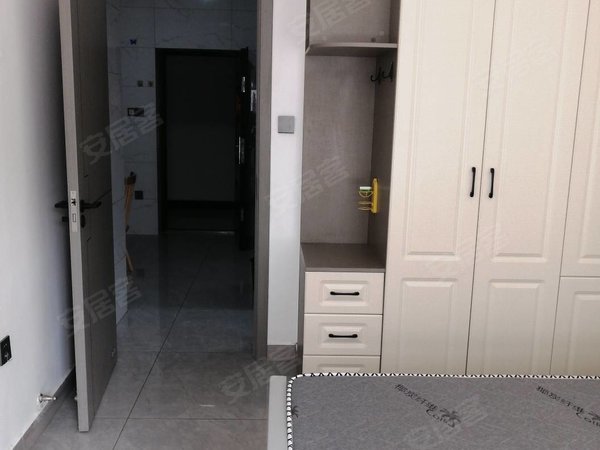 吉安青原井岗山大学井大阳光城三期井大阳光城精装2室2厅1卫出租，有隔开厨房，有空调，家具，出租房源真实图片