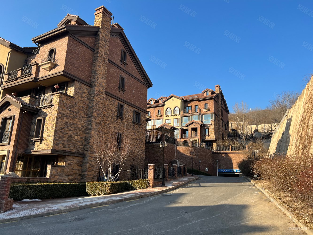 华润润西山(别墅)4室4厅6卫409.28㎡南北1500万