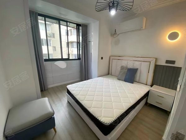 【多图】邯郸路399号楼,五角场租房,18号线地铁口,1室1厅1卫 配套齐全