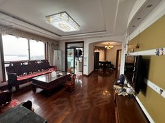 苏州常熟招商城招商城 尚湖中央花园 出租 精装拎包入住 高层视野好出租房源真实图片