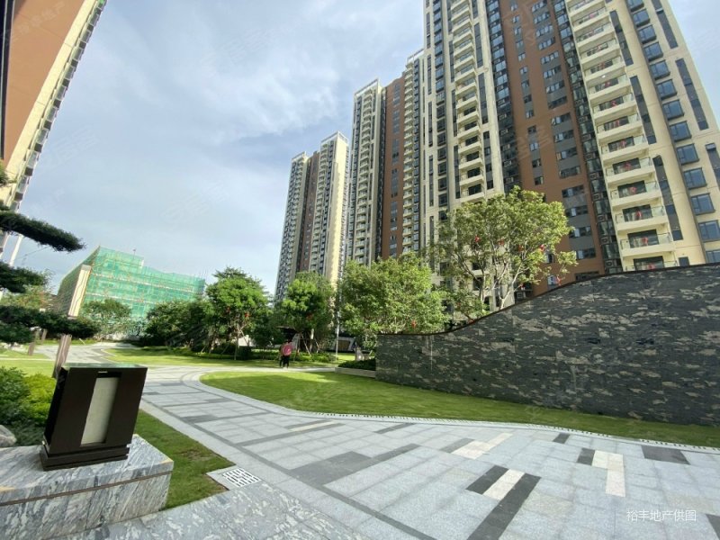 东莞房产网>东莞二手房>东城二手房>东泰二手房>海德琥珀台>