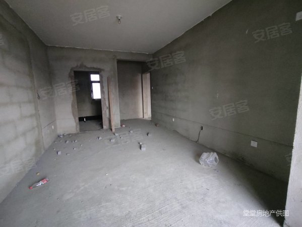东中环双塔公园37中    民政园南北三居明厨明卫眼镜户型
