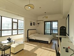 青岛黄岛灵山卫双阳台明卫采光超好 停车免 近黄海学院学生凭借学生证优惠出租房源真实图片