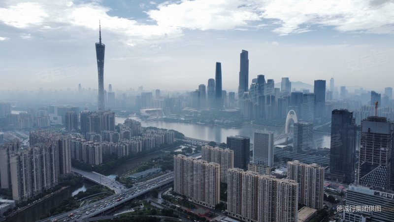 广州塔旁边 琶洲西区 阿里巴巴旁 高层南向 电梯两房