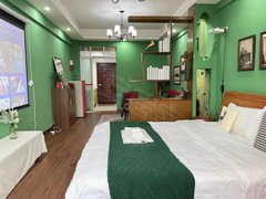 郴州北湖燕泉广场北湖公园旁(帝王大厦)电梯房，包物业费，包宽带网咯带投影仪出租房源真实图片