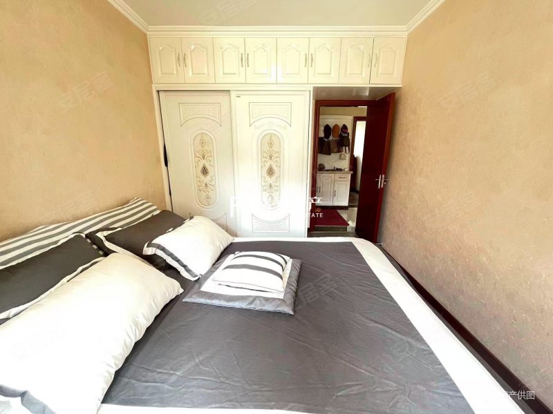 黄河北 正规商品房 南北通透 装修好 环境好 楼龄新 大两居,天源九号