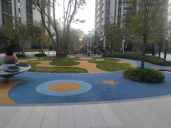 深圳宝安后亭嘉富新禧宝安沙井新桥 清平小学对面嘉富新禧精装3房全齐