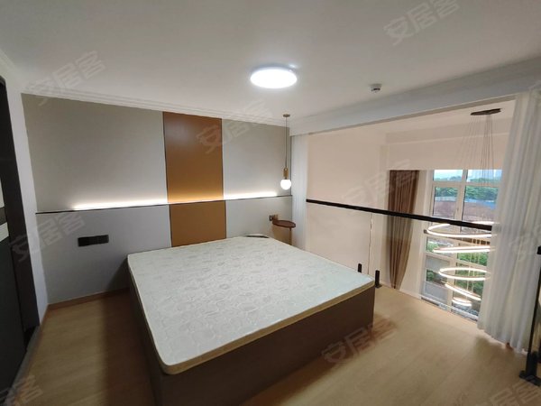 奥山星城复式网红风公寓 住了不想走出租房源真实图片