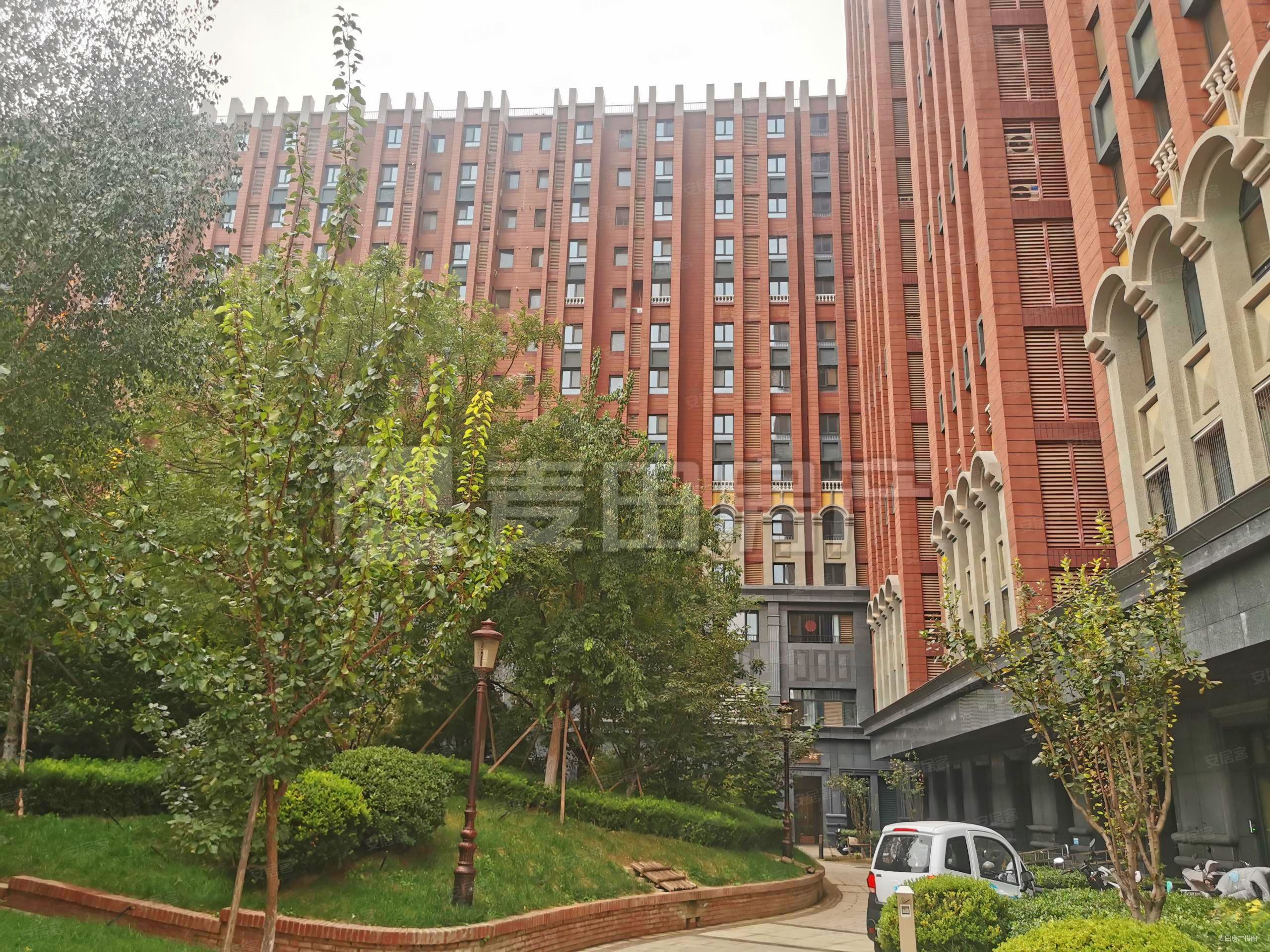 紫金印象4室2厅2卫174.13㎡东南2190万