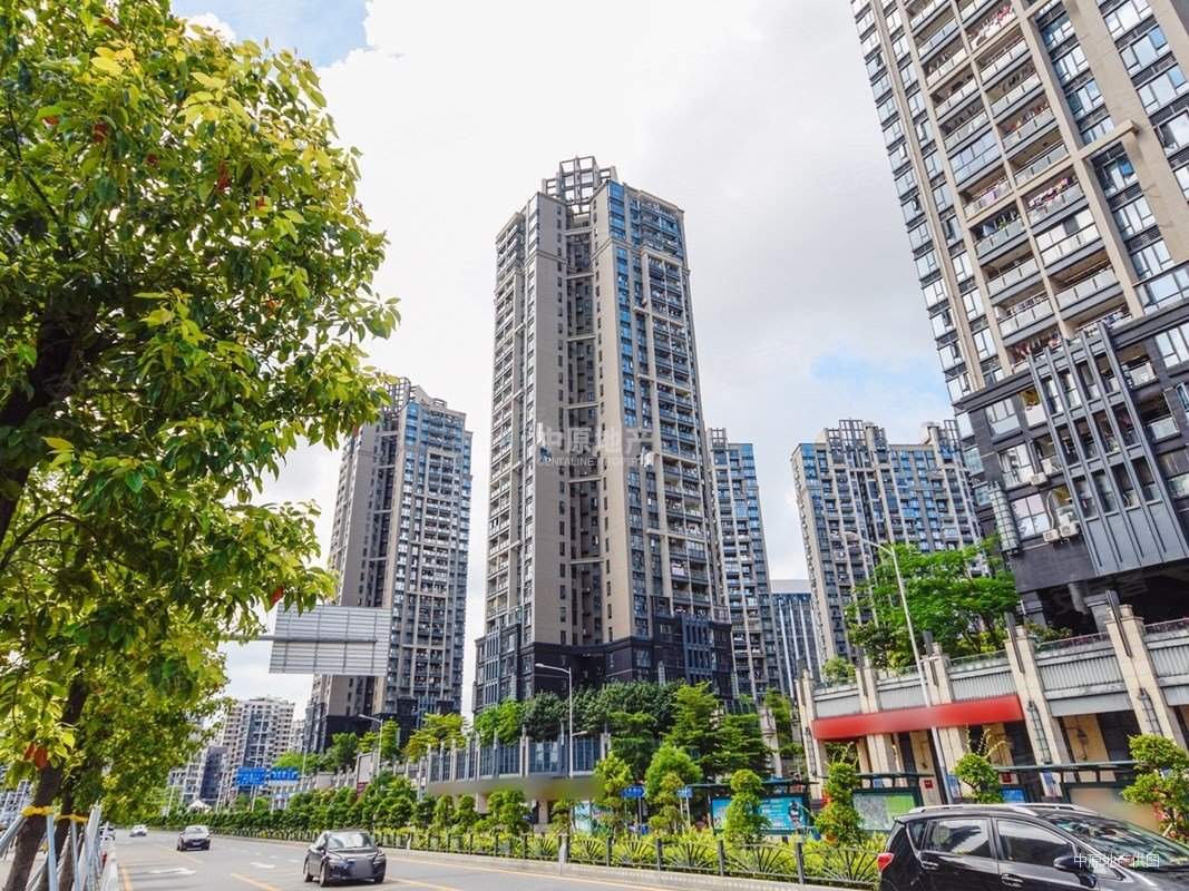 红山标杆绿景公馆1866双花园双泳池景观社区满五三房急售