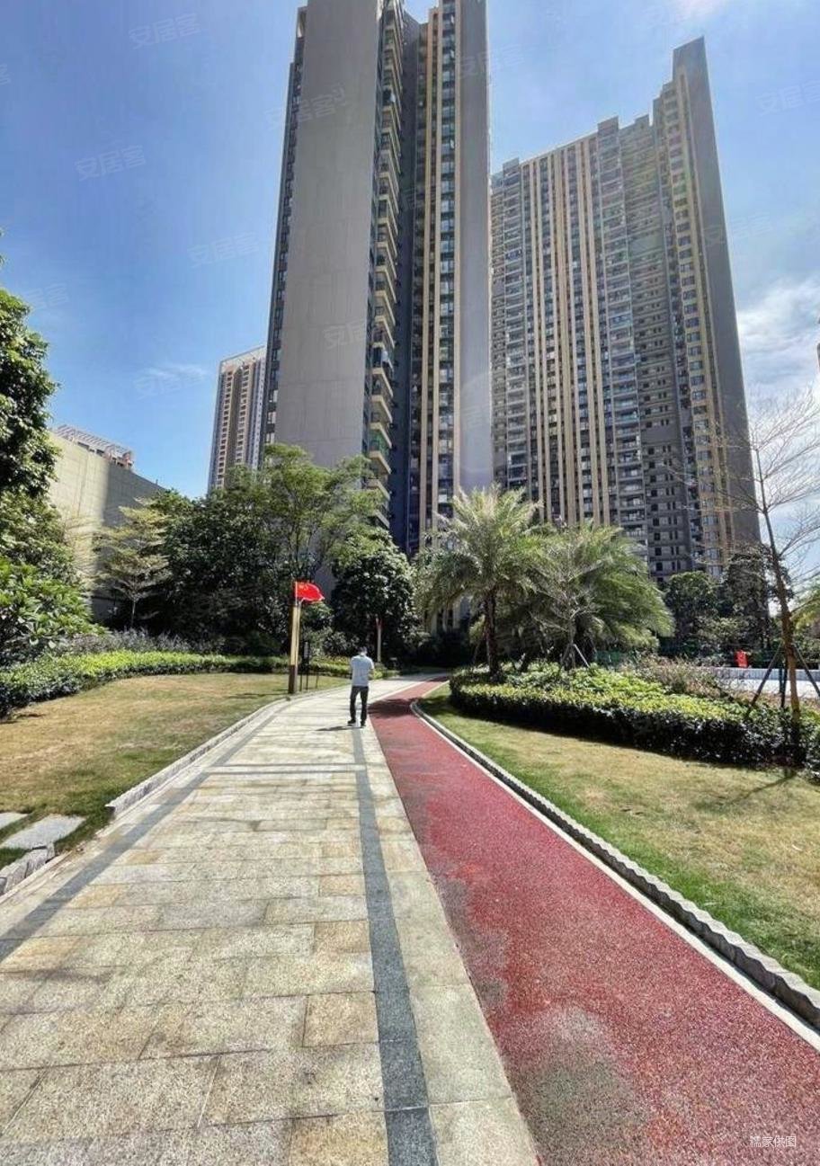 平湖佳兆业广场商住楼