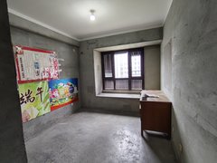 上海浦东芦潮港宝龙世家 4室2厅2卫  电梯房 114平米出租房源真实图片