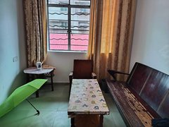 韶关浈江浈江南路通天坡市场附近,一楼,带小院子,2房1厅。出租房源真实图片