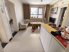 阿拉尔金银川路塔里木商贸城新龙花园小区  临近商业街 周边配套设施齐全出租房源真实图片