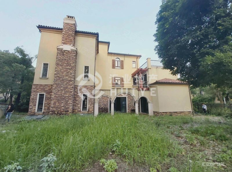 中信御园独栋大别墅位置极好带大花园 业主诚意出售