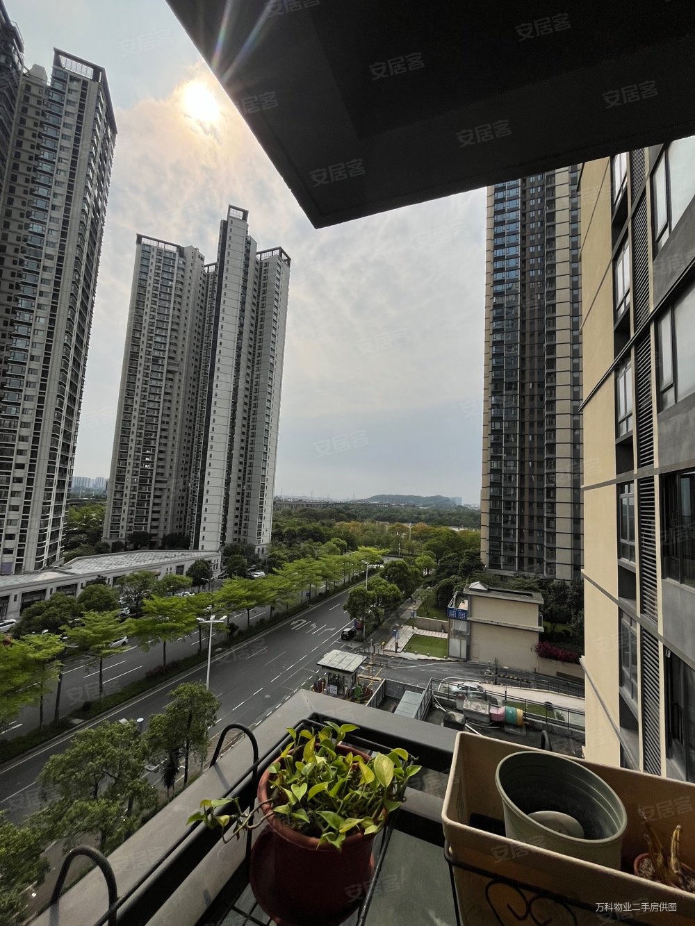 万科金域滨江一期