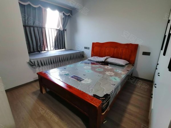 重庆万州五桥海成星光上院(二期高层)五桥新城电梯楼,精装3室2厅2卫