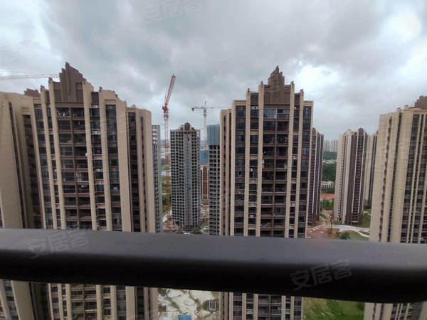 广州增城永和誉山国际天誉誉山国际天誉 全新交楼未住 全新豪华家私电