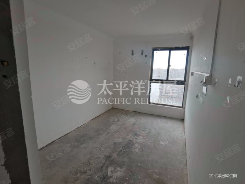 保利叶上海(二期公寓住宅)3室2厅2卫93.68㎡南北388万