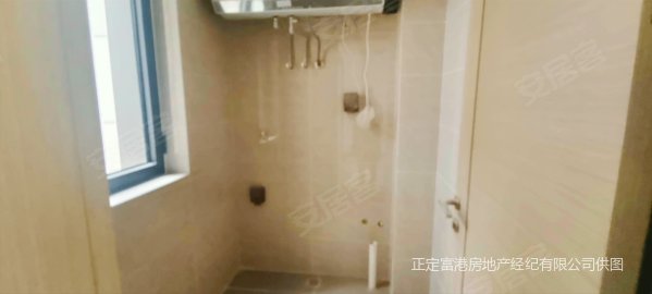 中海熙岸3室2厅2卫125㎡南北139万