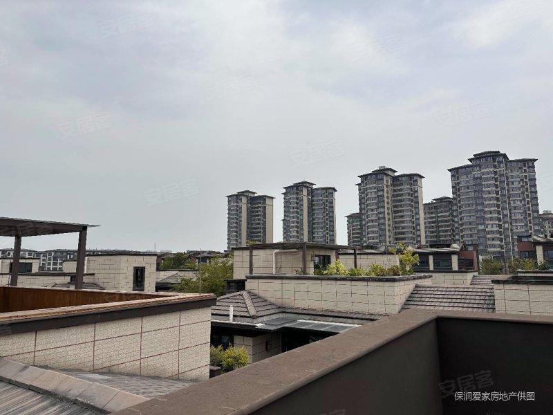 6室2厅3卫,保利湖心岛观湖苑贰二手房,270万,6室2厅,3卫,148平米-成都