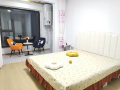 泰安泰山凤台精装阳光房无中介费可短租月付服装学院泰职十桃李园北上高出租房源真实图片