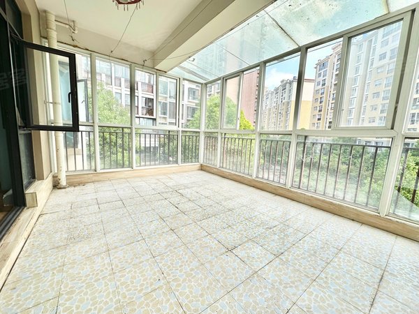 【多图】理想红树湾,大商汇租房,包物业水电 爱琴海 滇池学院 广福路