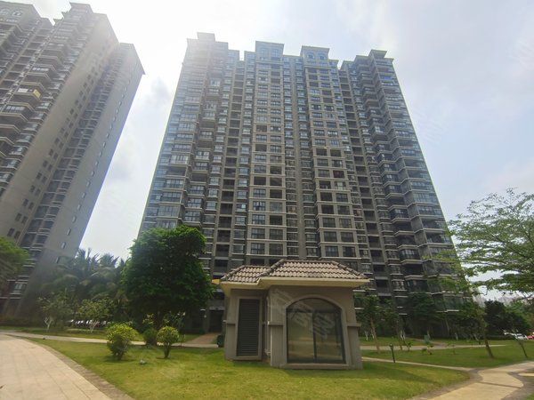 澄迈老城老城城区南海之滨美安科技新城旁 南海之滨 生活交通方便 篮球场 出入方便出租房源真实图片