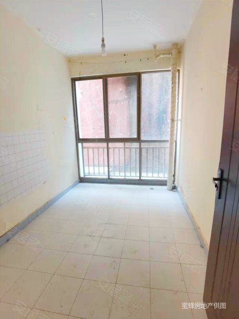 云岭天骄 医疗配套成熟 环境好 南北通透 购物方便 超低密度