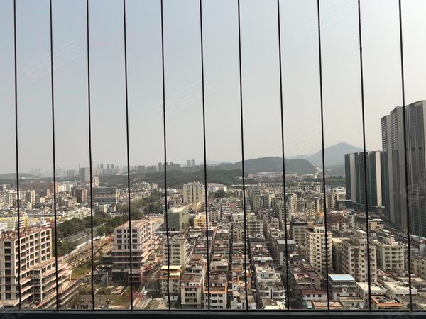 【多图】中粮祥云(商住楼),爱联租房,爱联地铁站b出口100米公交车站台