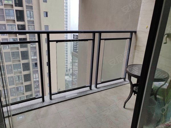 重庆合川合川滨江路兆甲滨江国际滨江国际房源采光好,南北通透,业主