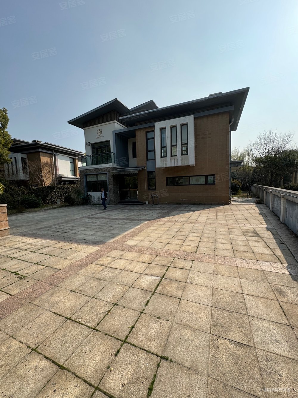 可停6部车,颐和南园(别墅)二手房,2800万,6室3厅,5卫,371平米-南京