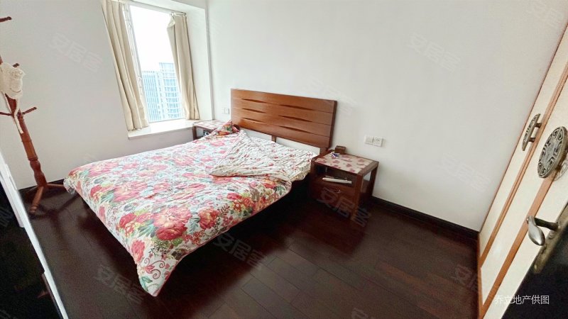 格局方正 南北对流,东山雅筑二手房,1650万,4室2厅,3卫,185平米-广州